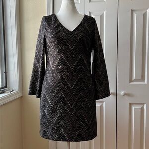 Jessica Howard Black and silver/gold glitter dress